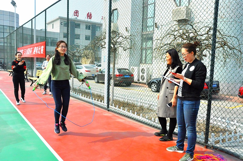 5.我院发展“三八健全杯”角逐3.19-跳绳.jpg